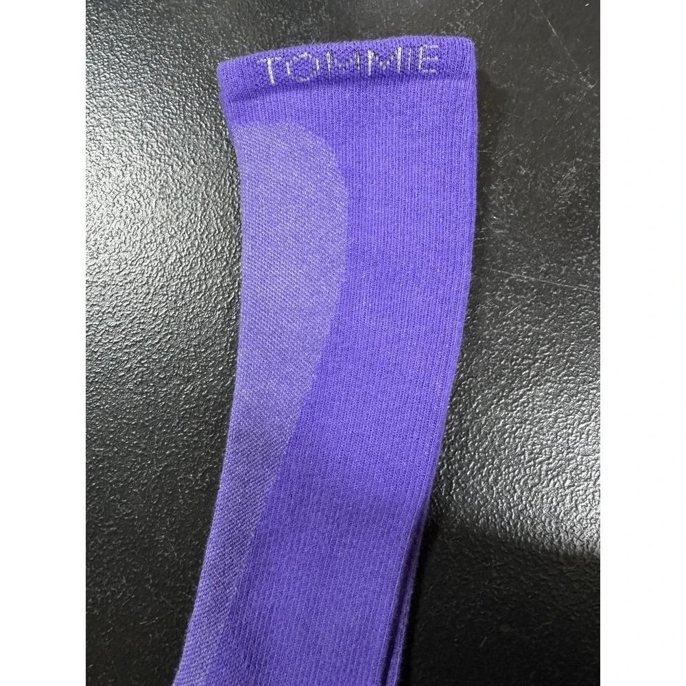 TOMMIE COPPER Women's NEW Purple Size Medium Compression Socks Calf Leg Support